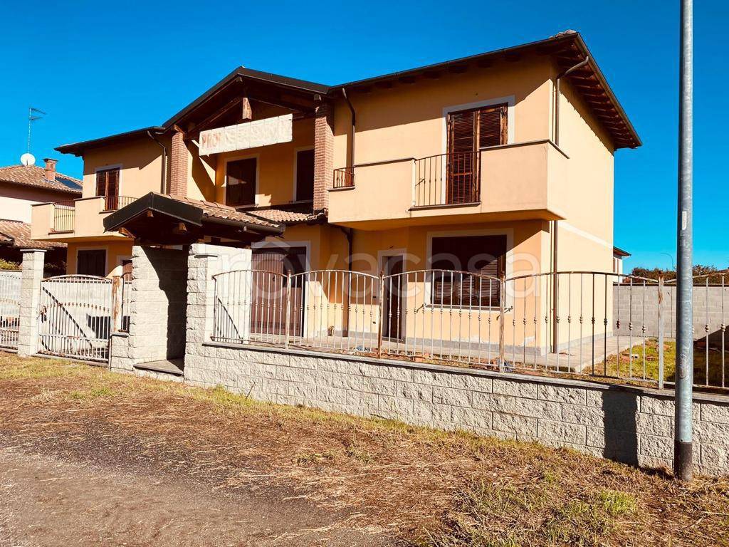 Villa in vendita a Mortara corso Giovanni Josti