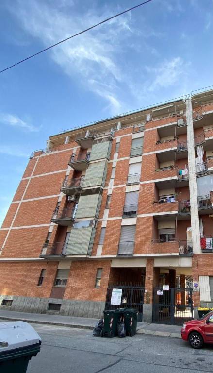 Appartamento in in vendita da privato a Torino via Matera, 15