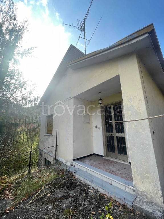 Villa in in vendita da privato a Varzi sp166, 2