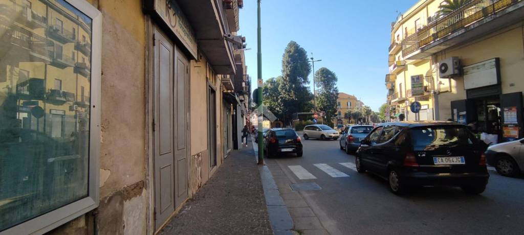 Garage in vendita ad Afragola piazza Emmanuele Gianturco, 39