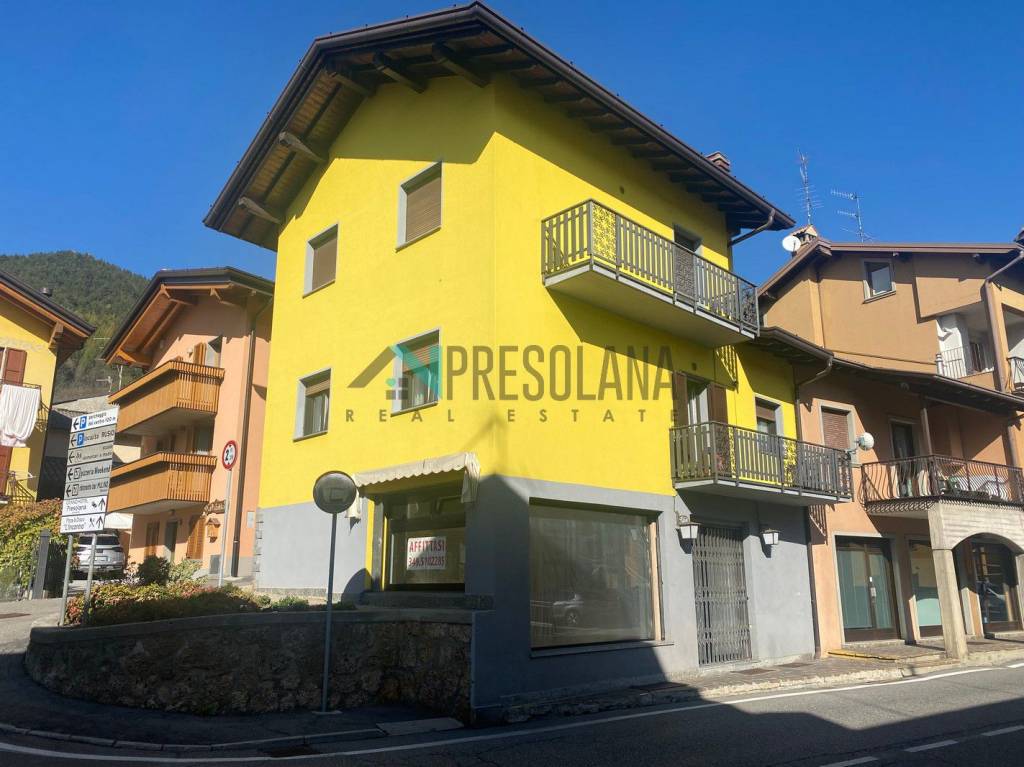 Appartamento in vendita a Castione della Presolana via Frabattista, 2