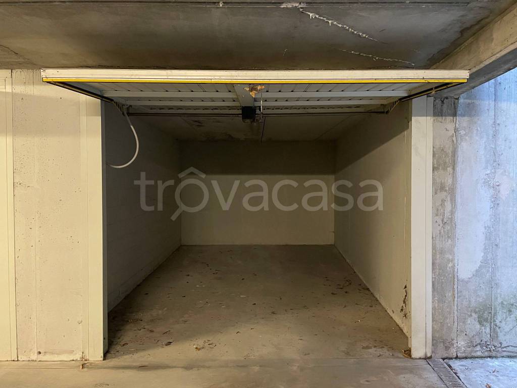 Garage in vendita a Udine