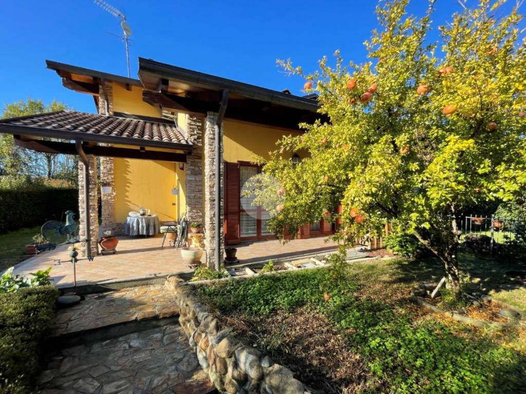 Villa in vendita a La Cassa via Edgardo Sogno, 6