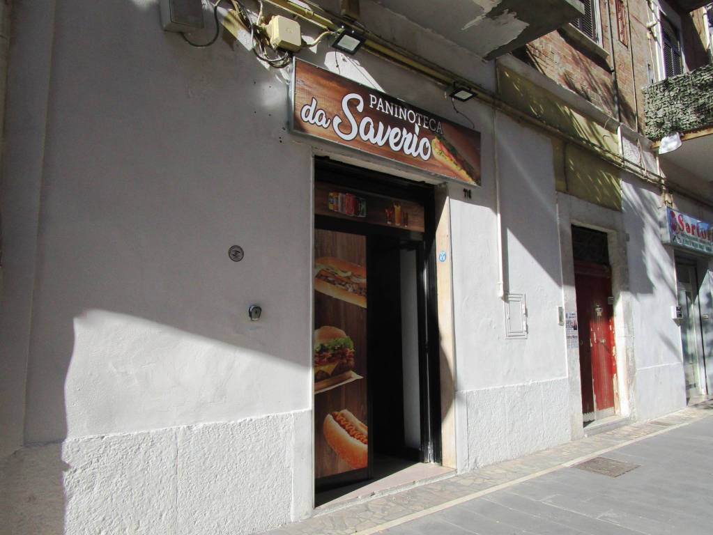 Bar in vendita a Foggia via Giacomo Matteotti, 116