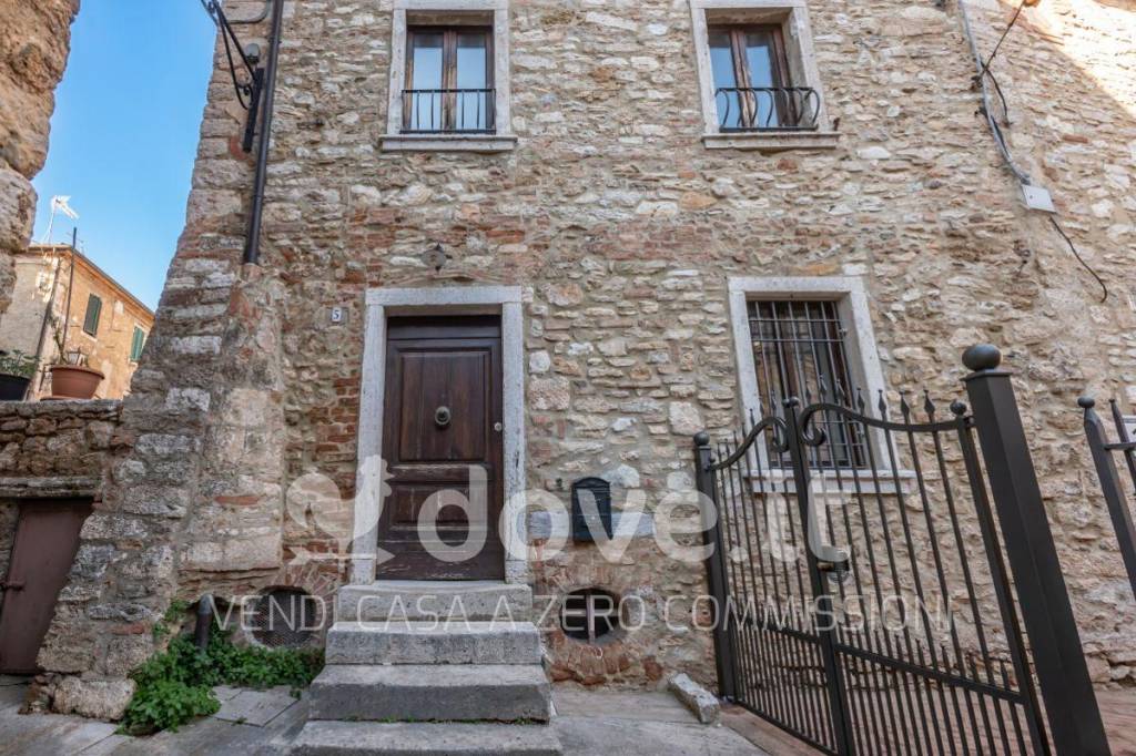 Casa Indipendente in vendita a Rapolano Terme via Salaia, 5
