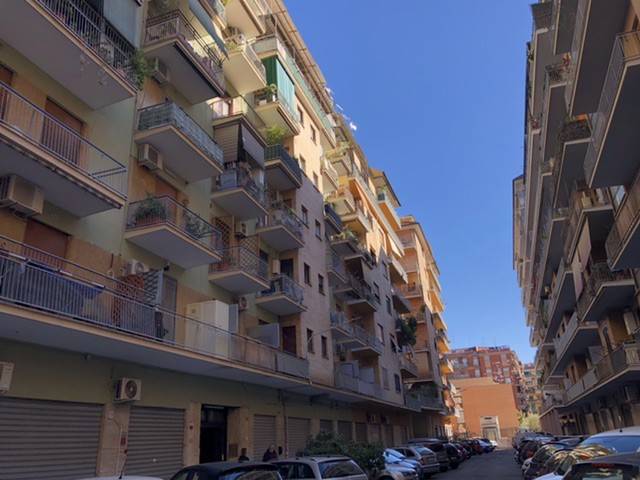 Appartamento in vendita a Roma via Livia Drusilla, 33