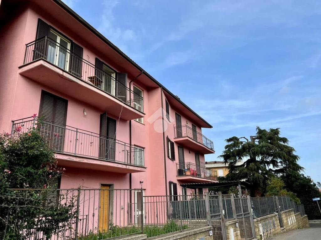 Appartamento in vendita a Marta via Milano, 67