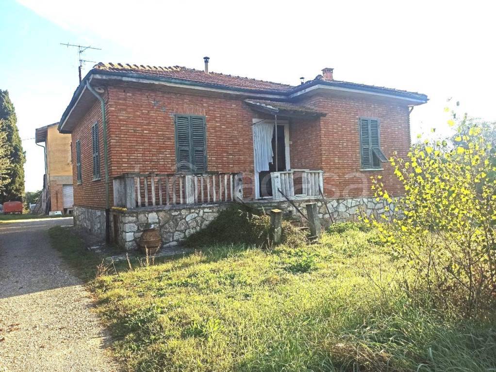 Villa in vendita a Castiglione del Lago via Roma