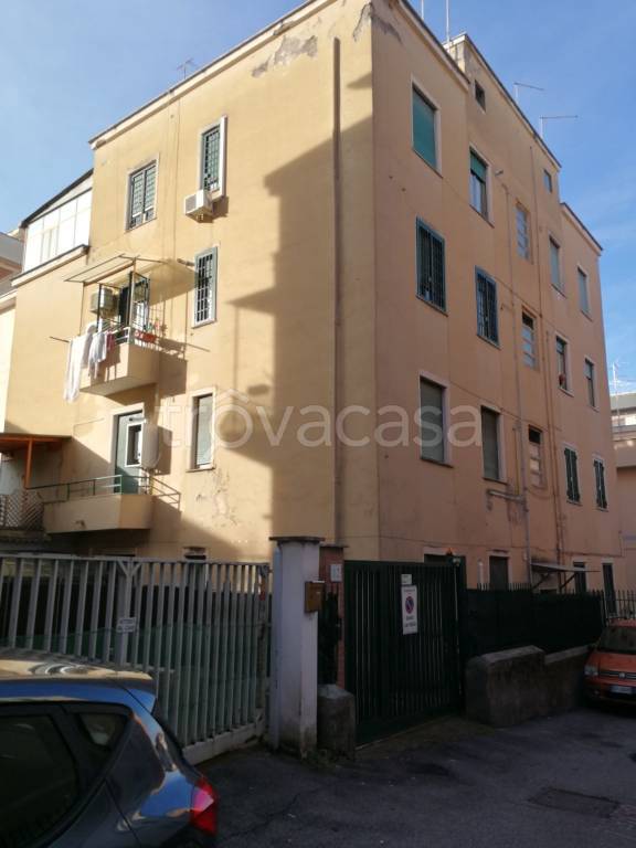 Appartamento in in vendita da privato a Roma via delle Agavi, 10