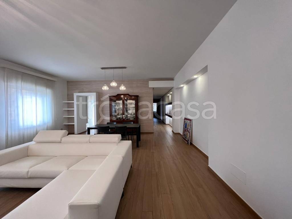 Appartamento in affitto a Caltanissetta via Alcide De Gasperi, 47