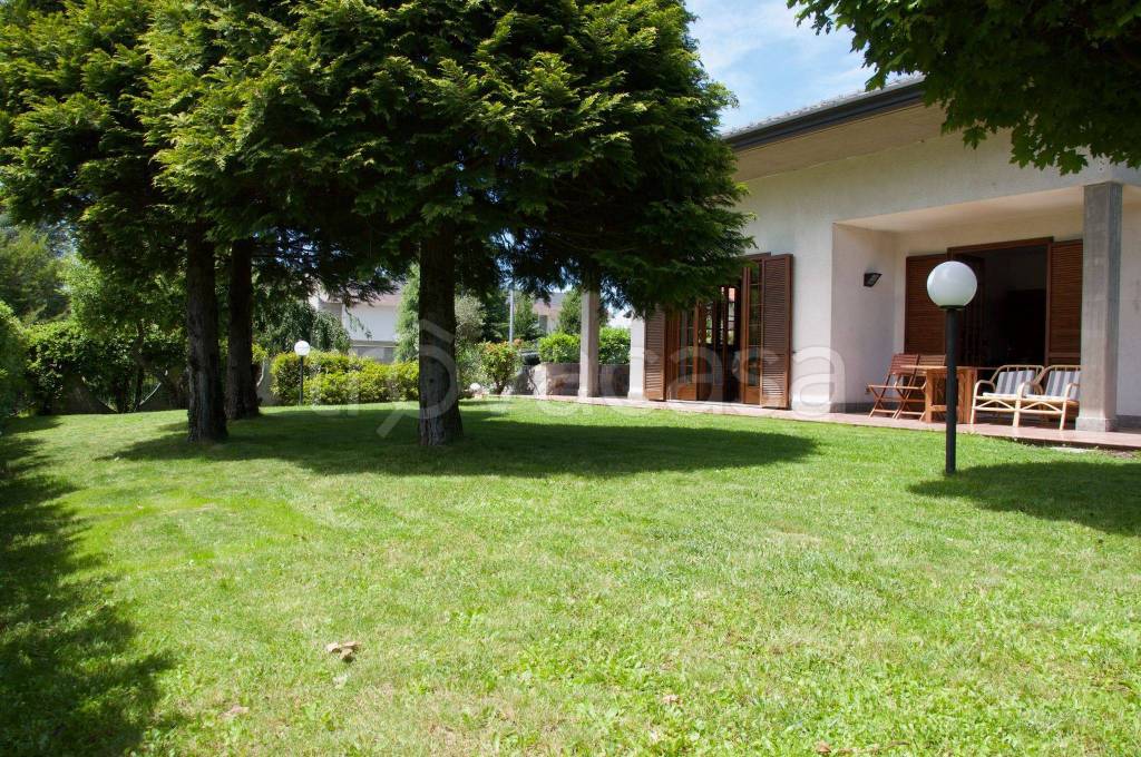 Villa in in vendita da privato a Olgiate Olona via Treviso, 8