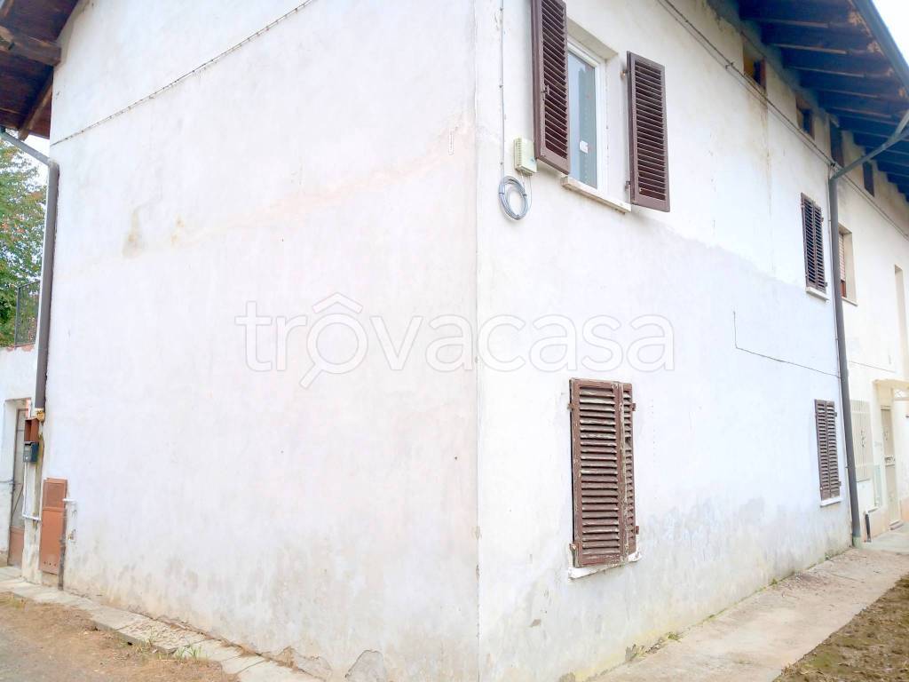 Villa a Schiera in vendita a Tronzano Vercellese vicolo Paterna