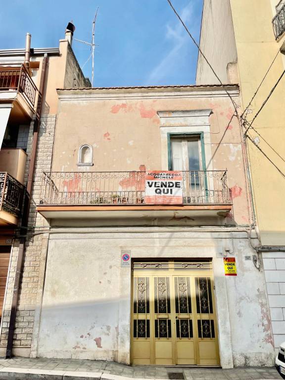 Casa Indipendente in vendita a Cassano delle Murge via Antonio Gramsci