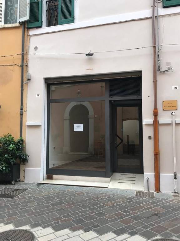 Abbigliamento in in affitto da privato a Ravenna via Giuseppe Mazzini, 39