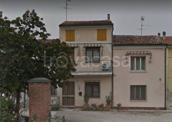 Villa a Schiera all'asta a San Benedetto Po strada Gorgo, 10