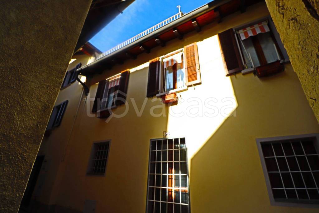 Villa in vendita a Tremezzina via Monte Grappa, 60