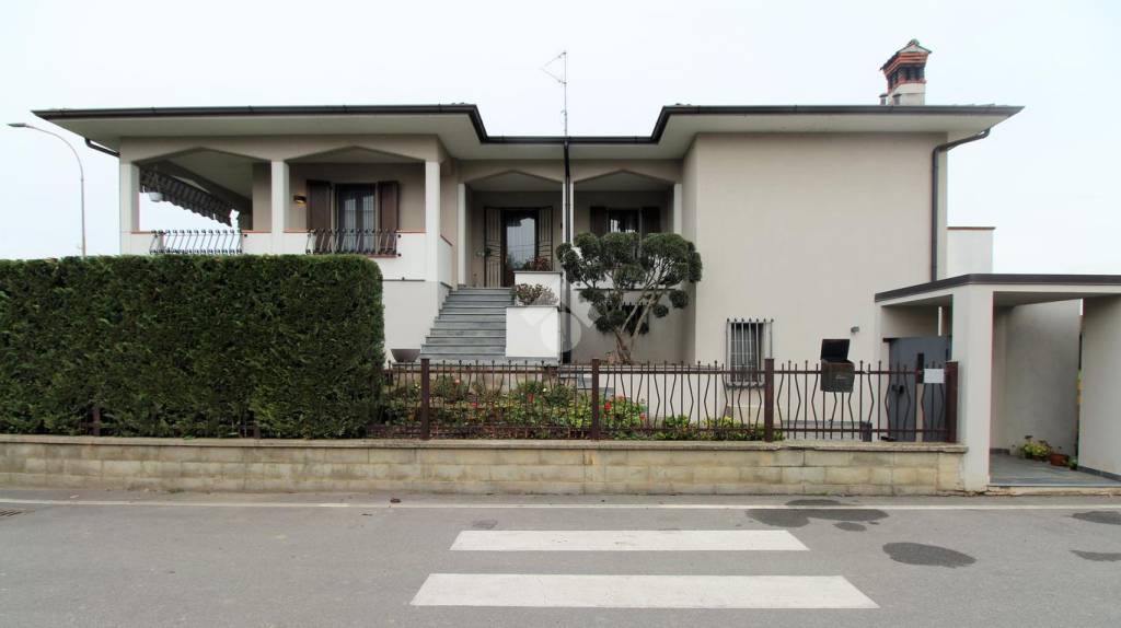 Villa in vendita a Casaletto di Sopra via Soncino, 26