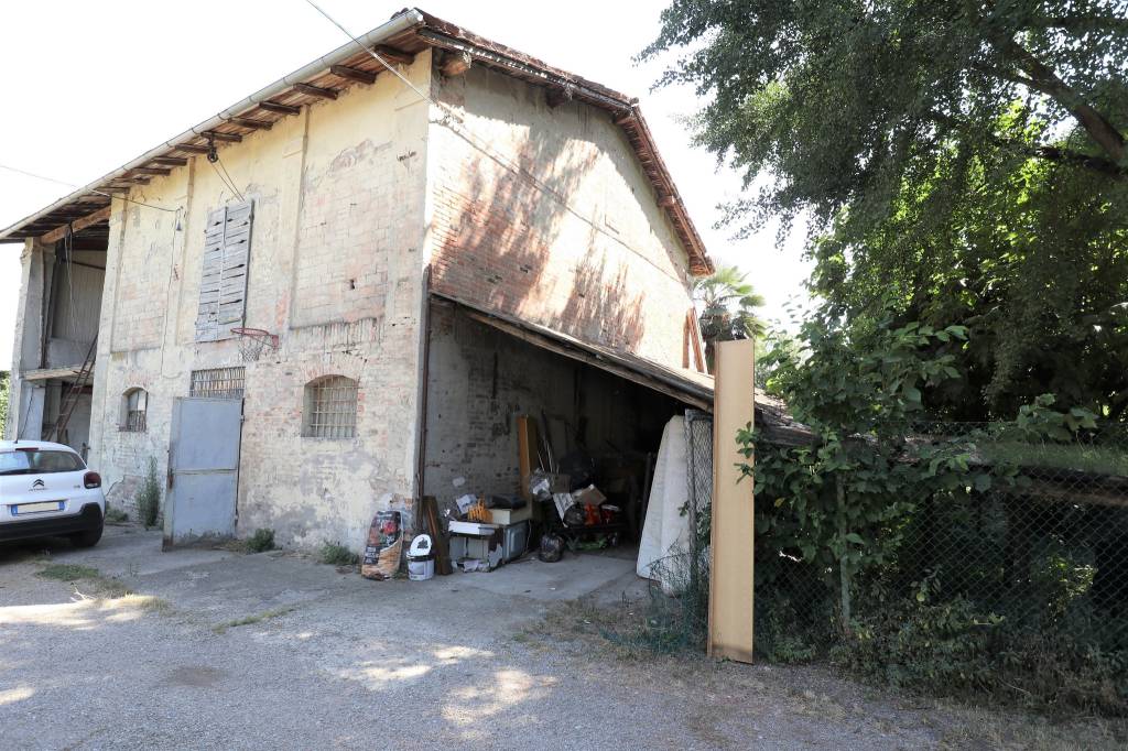 Casa Indipendente in vendita a Valsamoggia via Samoggia