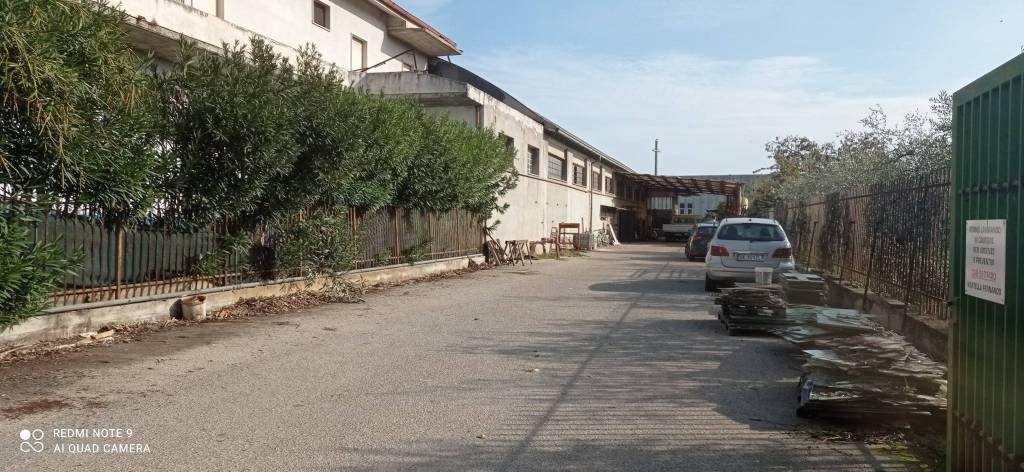 Capannone Industriale in vendita a Montesilvano via Senna
