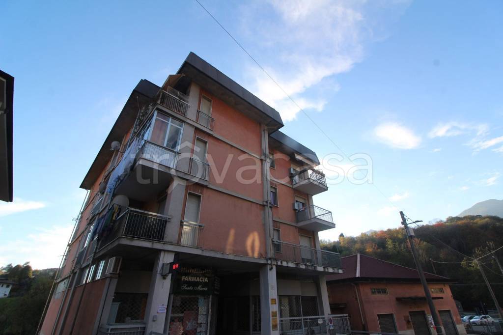 Appartamento in vendita a Forno Canavese via Levone, 2