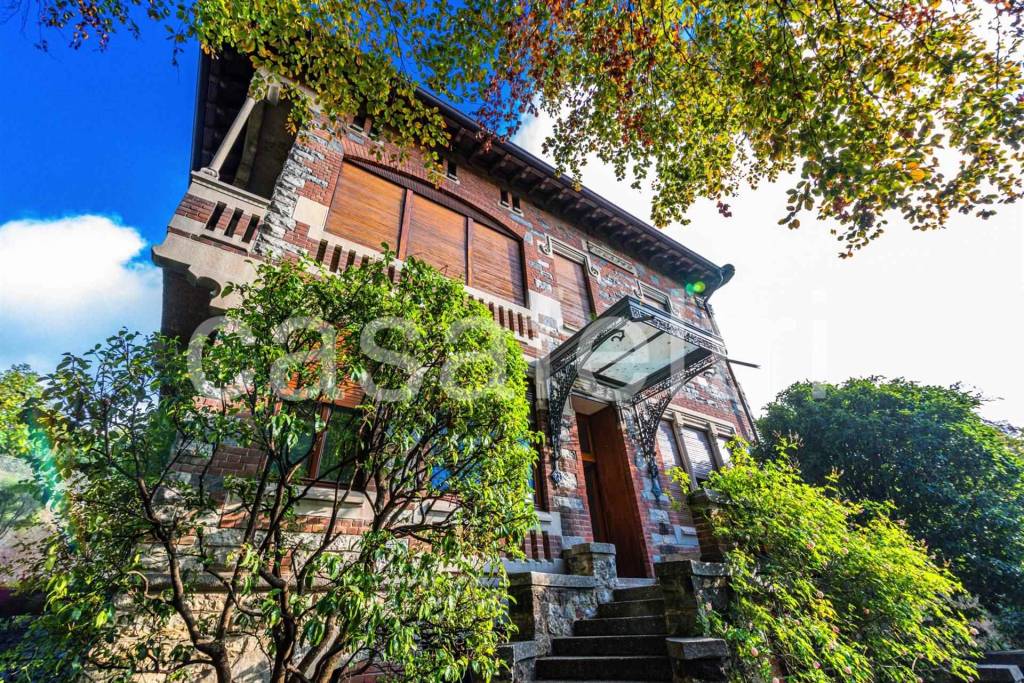 Villa in vendita a Calolziocorte via iv novembre