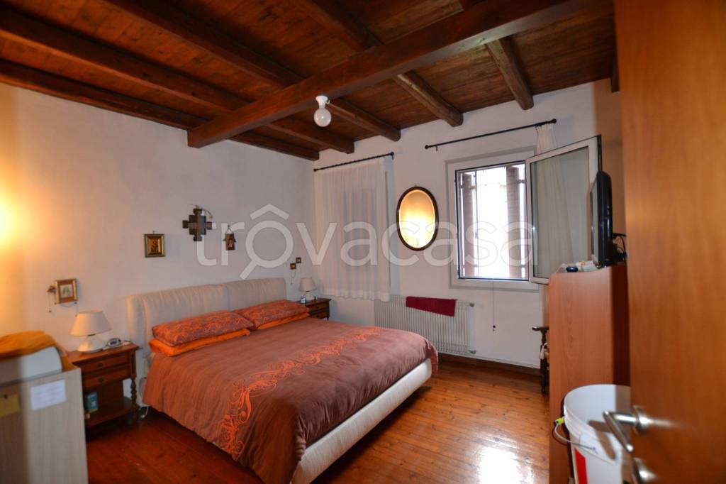 Villa in vendita a Cordenons via Vincenzo Bellini, 2