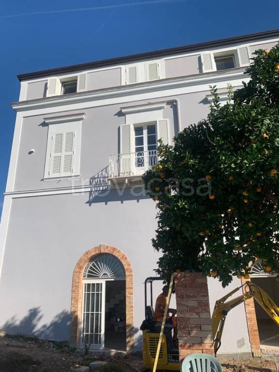 Villa in vendita a Gaeta via Forte Emilio Savio, 37