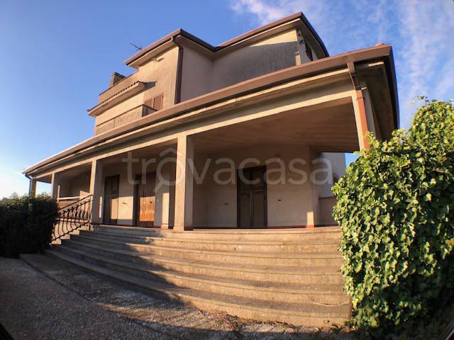 Villa in vendita a Mentana via Monte della Mezzaluna
