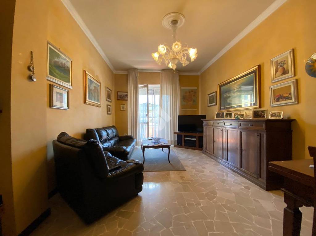 Appartamento in vendita a Carugate via Giuseppe Mazzini, 26