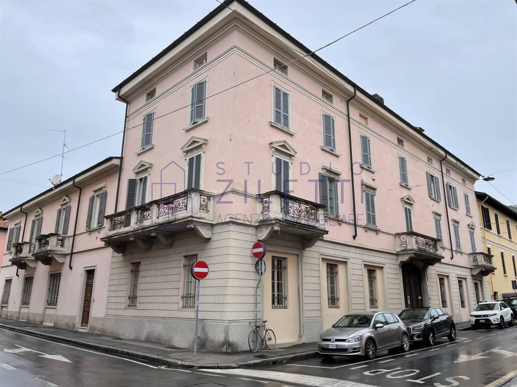 Ufficio in vendita a Brescia via Sant'Angela Merici, 6