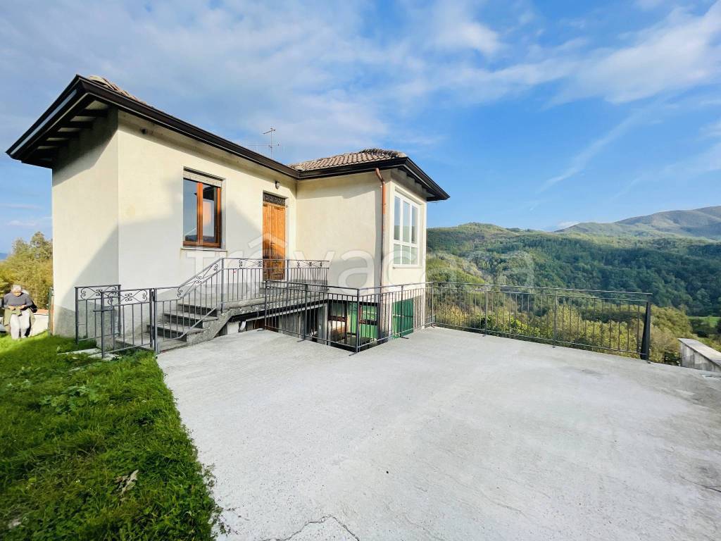 Villa in vendita a Bardi località Granelli