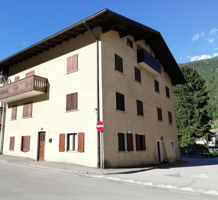 Appartamento in vendita a Pinzolo via Genova, 60