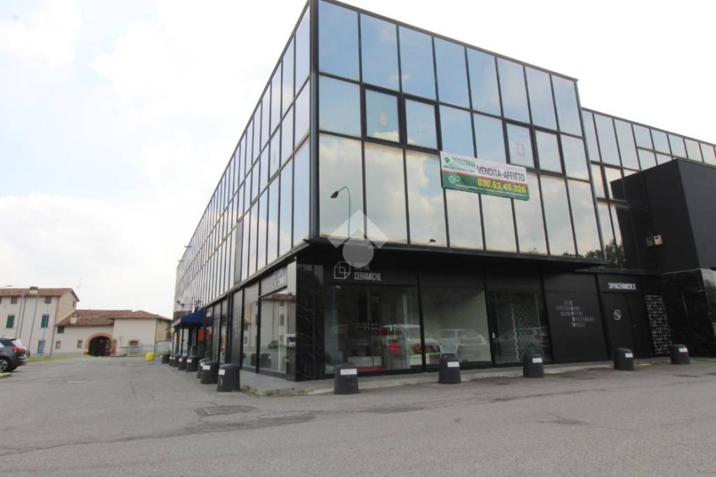 Ufficio in vendita a Brescia via Valcamonica, 29