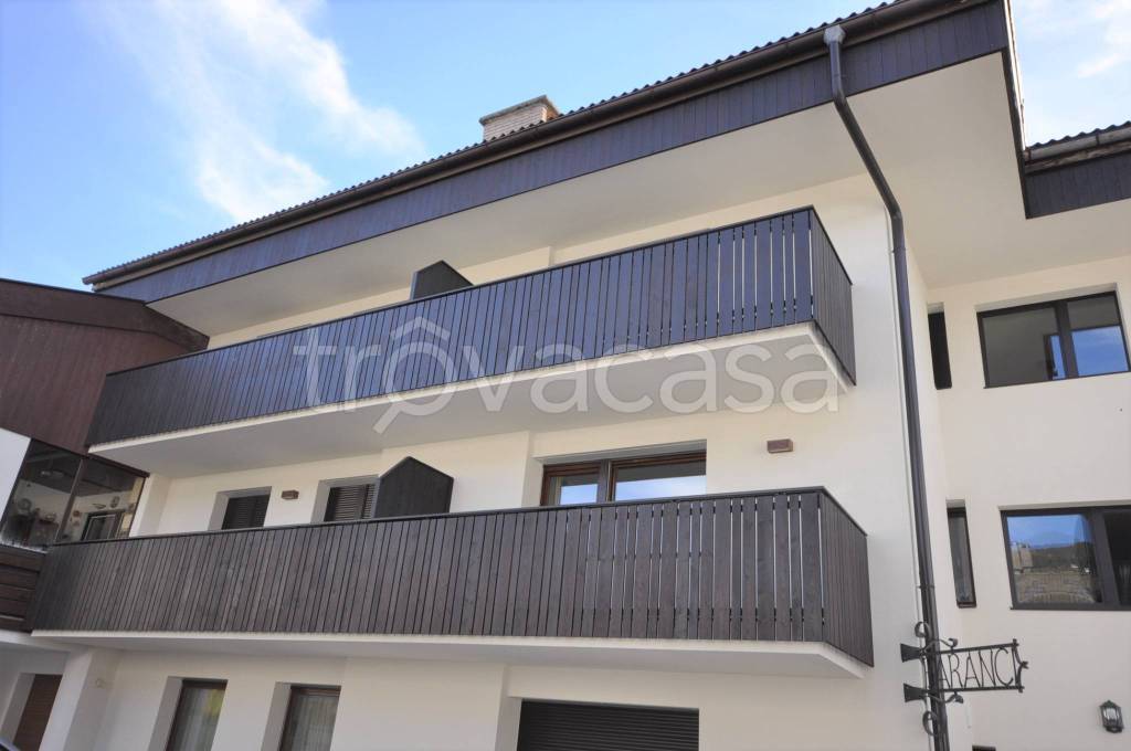 Appartamento in vendita a Dobbiaco via Fratelli Baur, 1