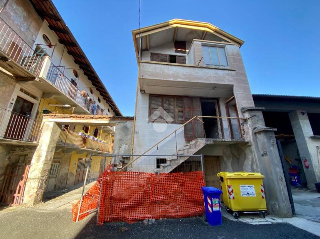 Casa Indipendente in vendita a Sant'Antonino di Susa vicolo del Comune, 3