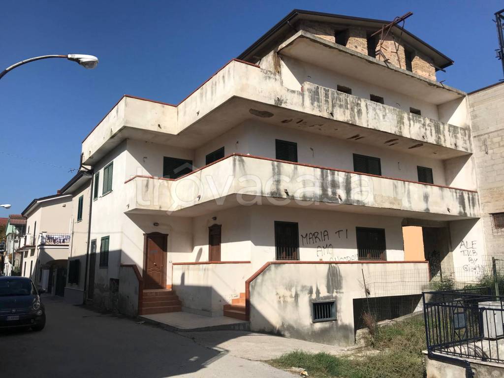 Villa in vendita a Telese Terme viale Edoardo Minieri