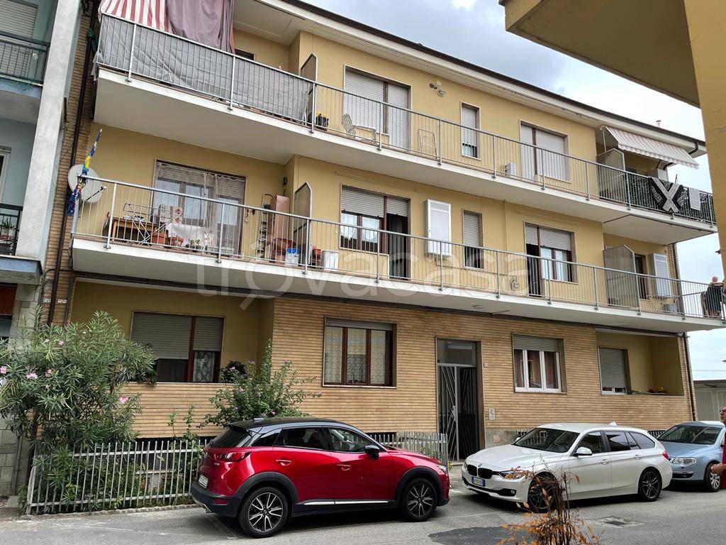 Appartamento in vendita a San Damiano d'Asti via Gian Battista Petrino, 7