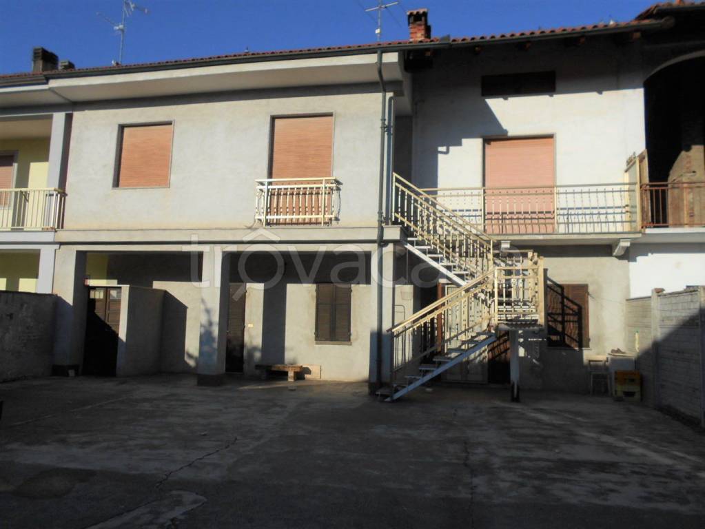 Villa in vendita a Borgo d'Ale via Ludovico Drebertelli, 3
