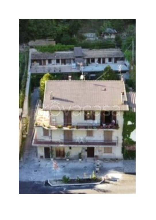 Casa Indipendente in in vendita da privato a Genga frazione Palombare, 3