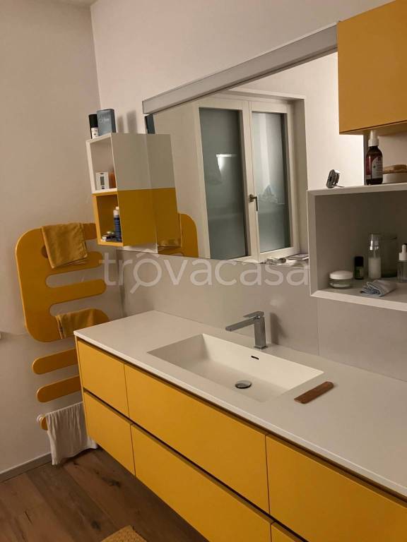 Appartamento in in affitto da privato a Bolzano via della Visitazione, 25