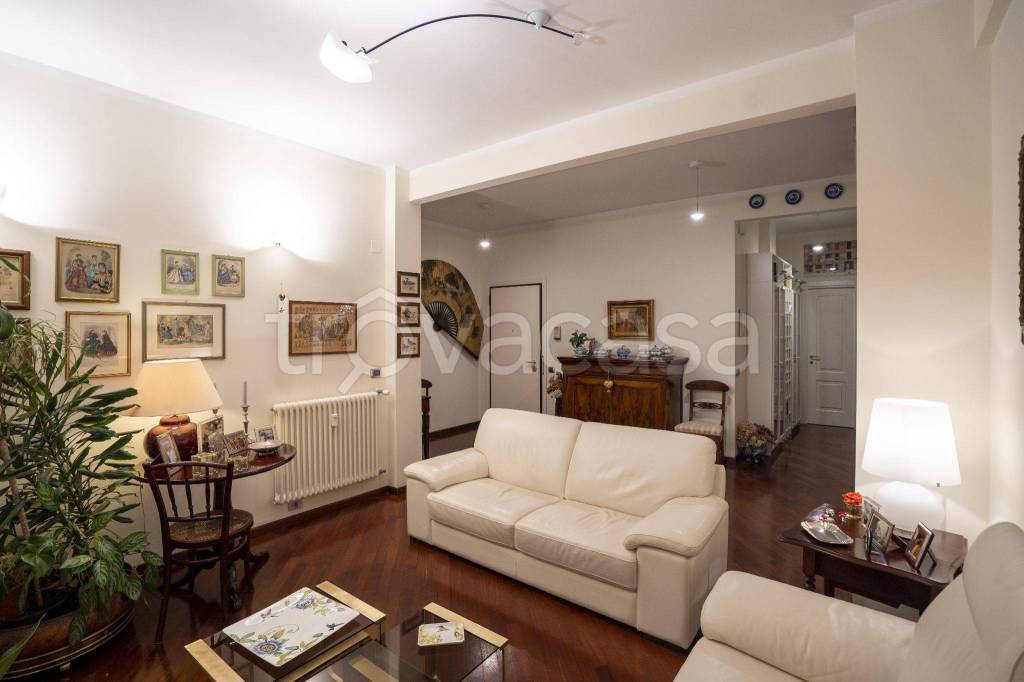 Appartamento in in vendita da privato a Genova via Piacenza