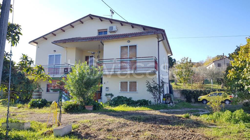 Villa in vendita a Saludecio via del Prato, 685