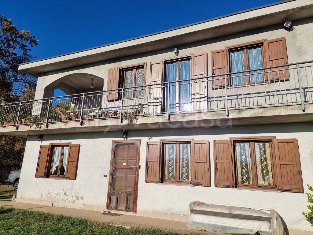 Villa in in vendita da privato a Rocca Canavese strada Vallossera, 24