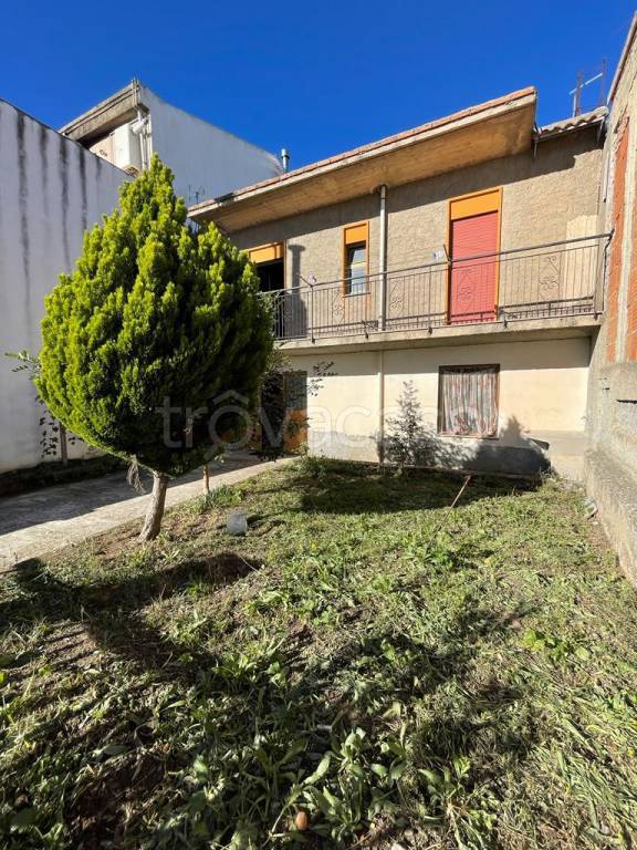 Casa Indipendente in vendita a Basicò contrada Toscano 27