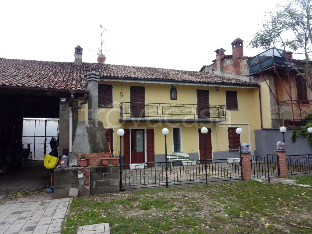 Casale in in vendita da privato a Vigevano via Morsella, 53