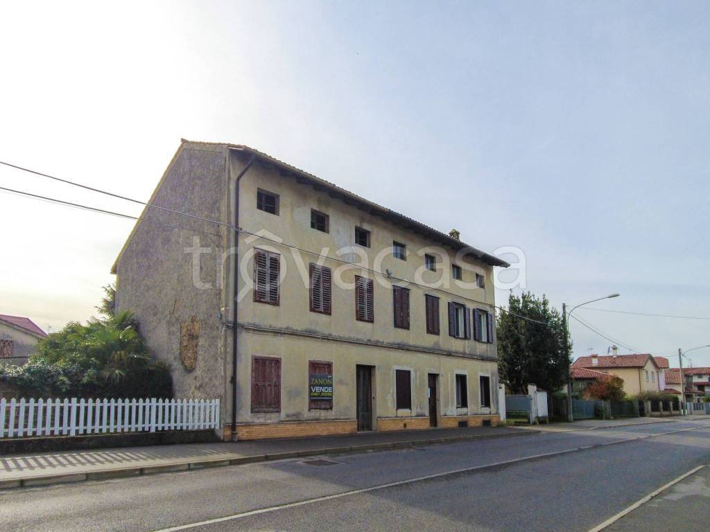 Casa Indipendente in vendita a Gorizia via Udine