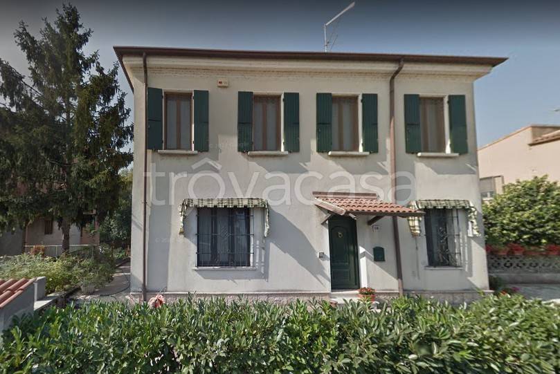 Villa all'asta a Marmirolo via s. Brizio, 16