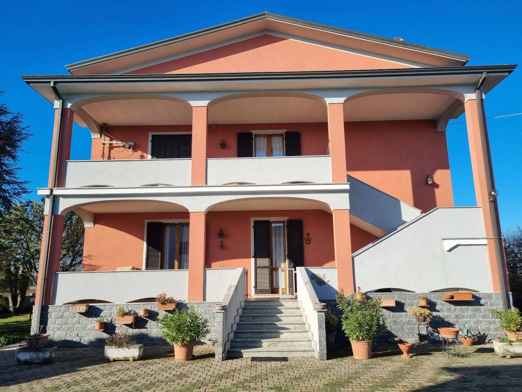 Villa Bifamiliare in vendita a Gragnano Trebbiense località Case Nuove Tuna