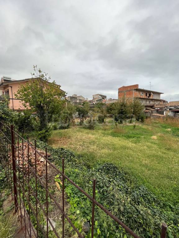 Terreno Residenziale in vendita a Piedimonte Etneo via Regina Elena, 67