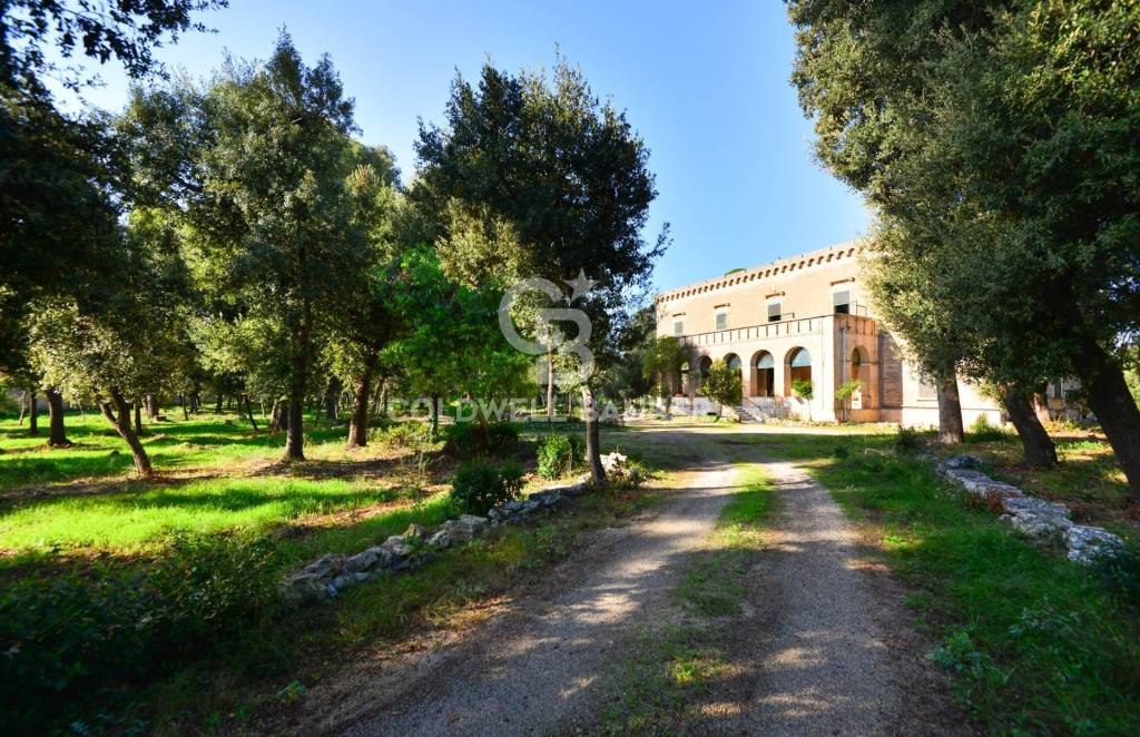 Villa in vendita a San Vito dei Normanni via Vincenzo Ruggero
